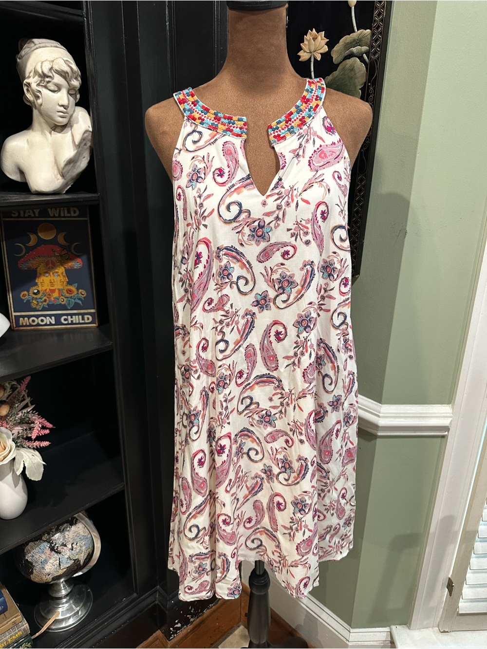 Savannahs Jane Sticking Together Paisley Embroidered Dress Size Medium